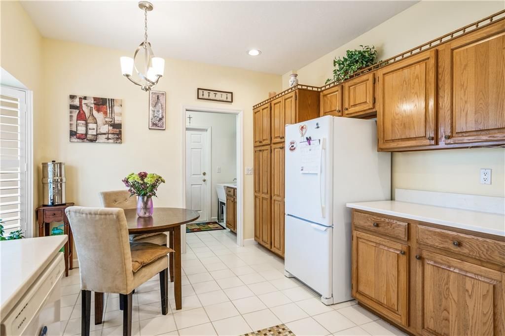 For Sale: $299,500 (2 beds, 2 baths, 1531 Square Feet)