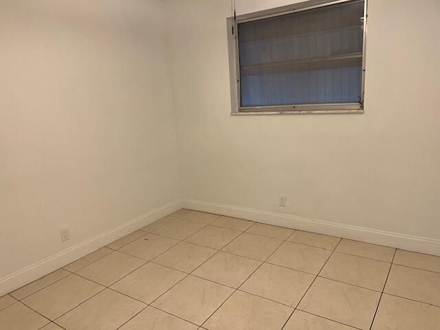 For Sale: $69,680 (2 beds, 2 baths, 894 Square Feet)