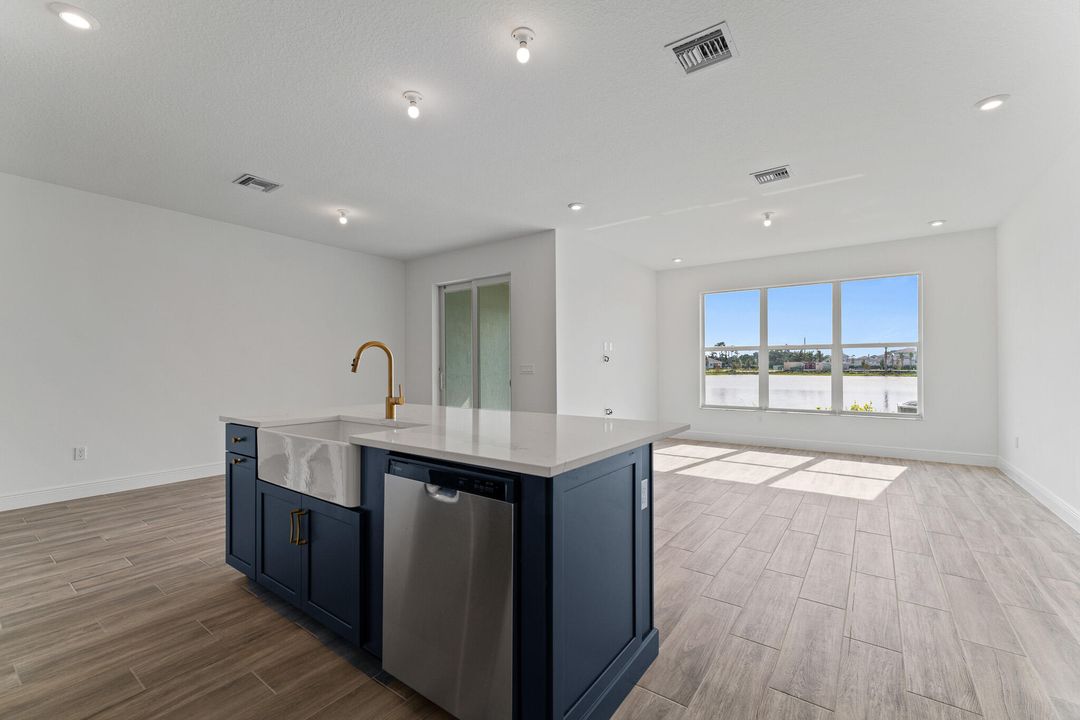 For Sale: $459,137 (3 beds, 2 baths, 1865 Square Feet)