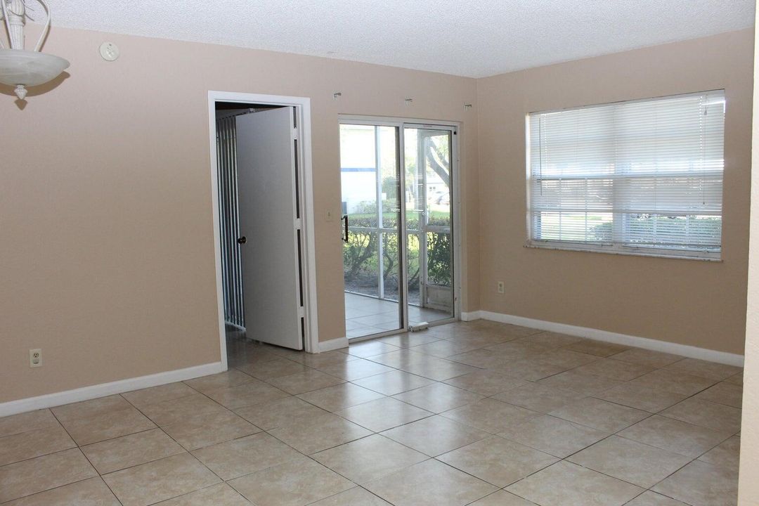 For Rent: $1,750 (2 beds, 2 baths, 782 Square Feet)