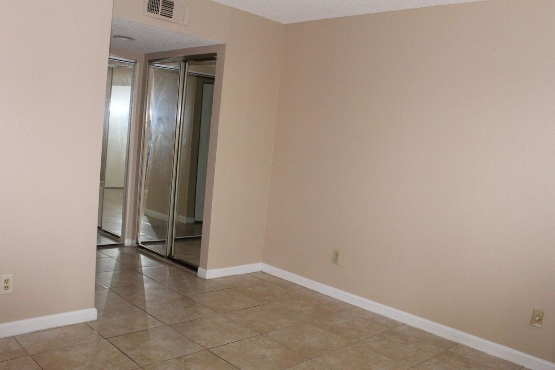 For Rent: $1,750 (2 beds, 2 baths, 782 Square Feet)