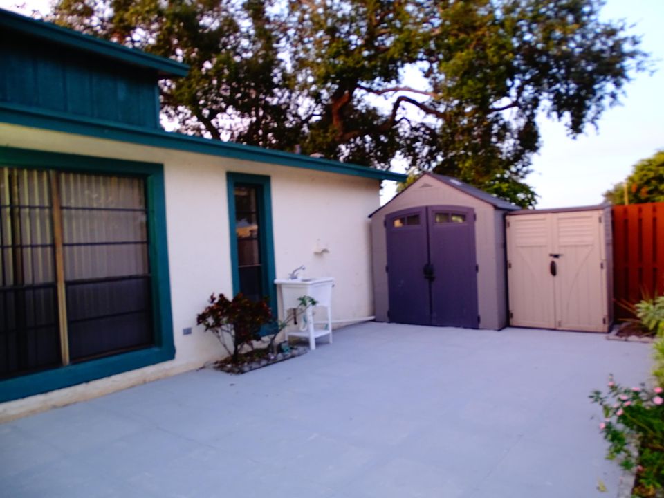 For Sale: $312,000 (2 beds, 2 baths, 1098 Square Feet)