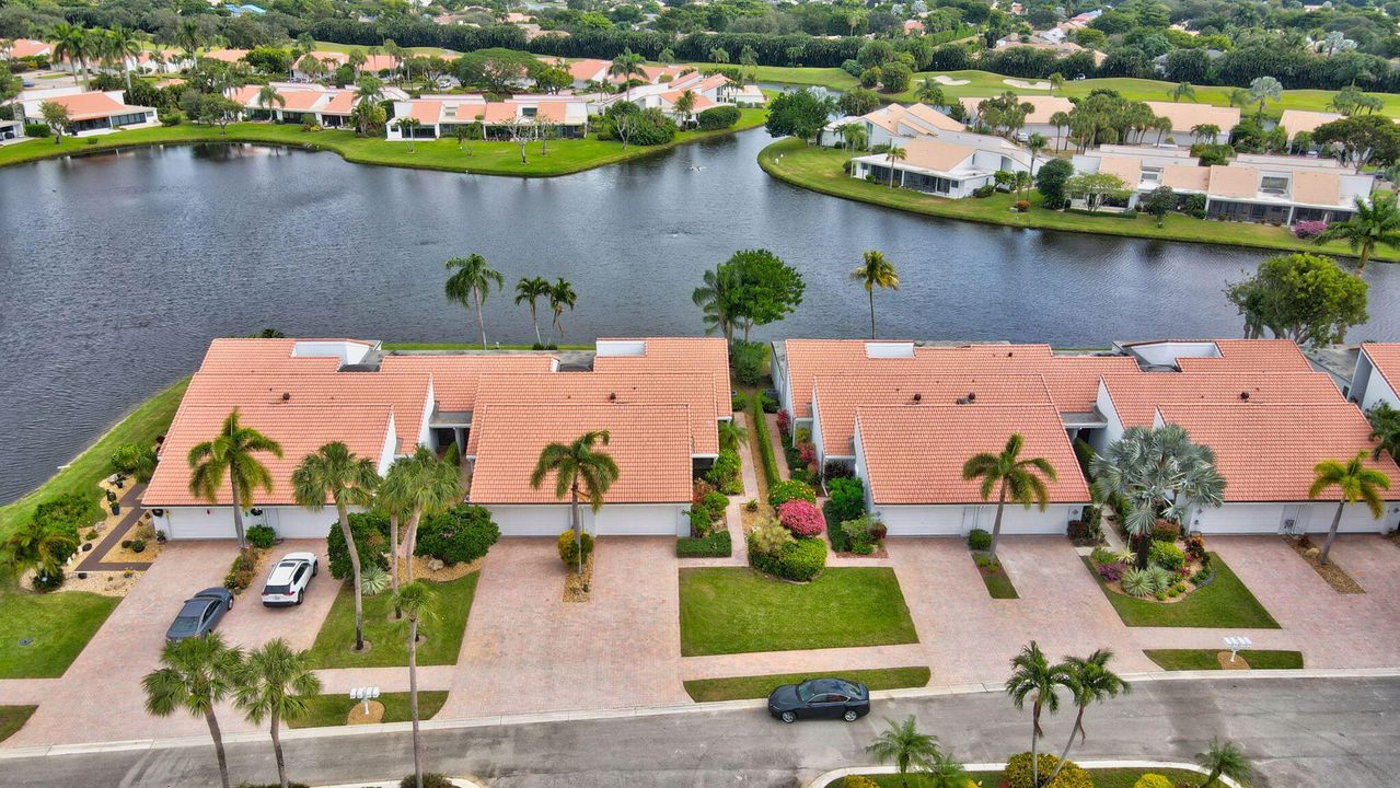 For Sale: $825,000 (3 beds, 2 baths, 1779 Square Feet)