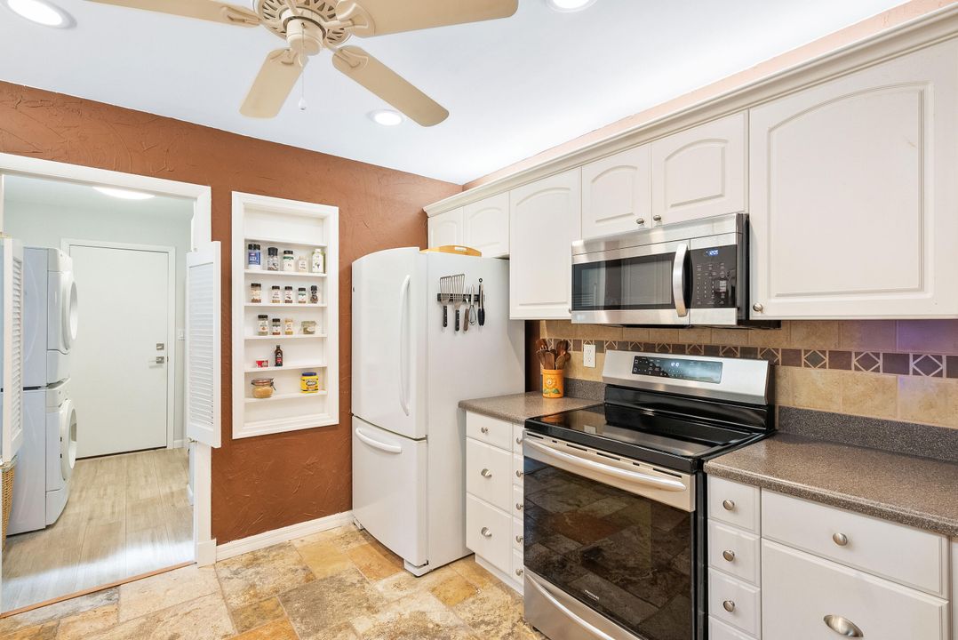 For Sale: $470,000 (3 beds, 2 baths, 1412 Square Feet)