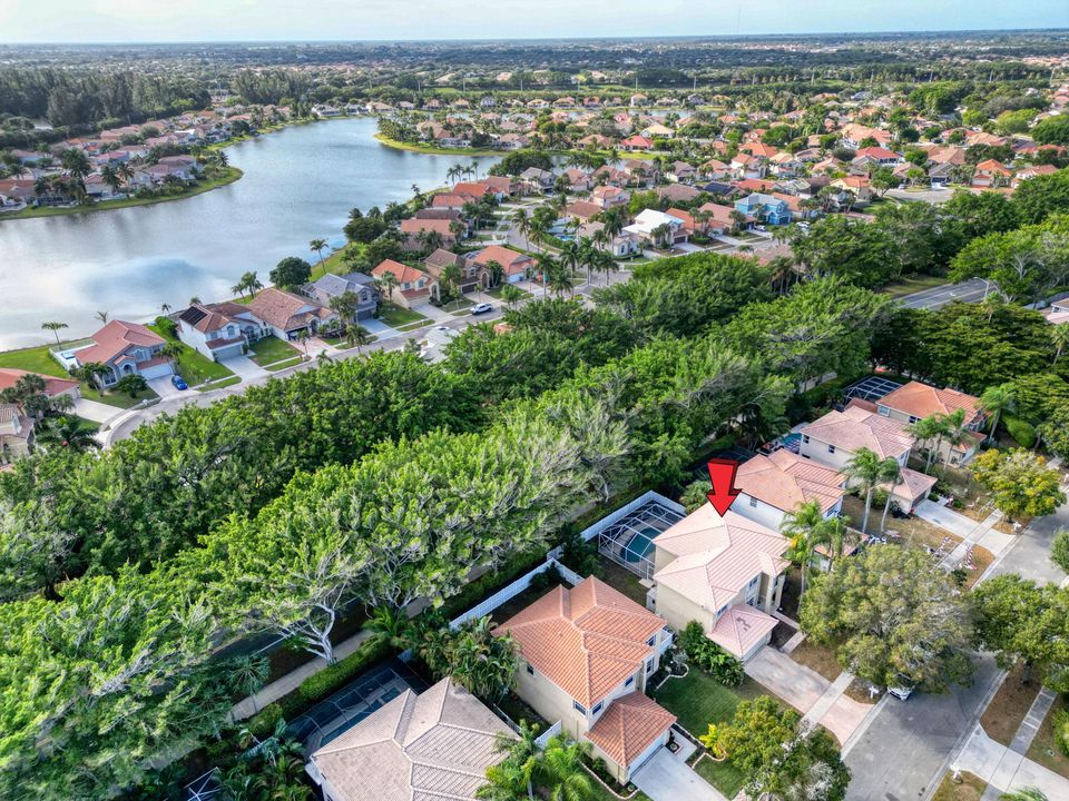 For Sale: $615,000 (4 beds, 2 baths, 2551 Square Feet)