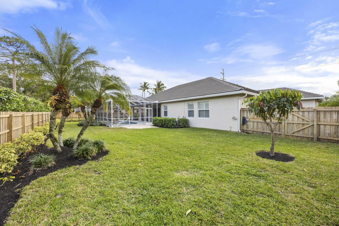 Active With Contract: $1,237,000 (4 beds, 2 baths, 2364 Square Feet)