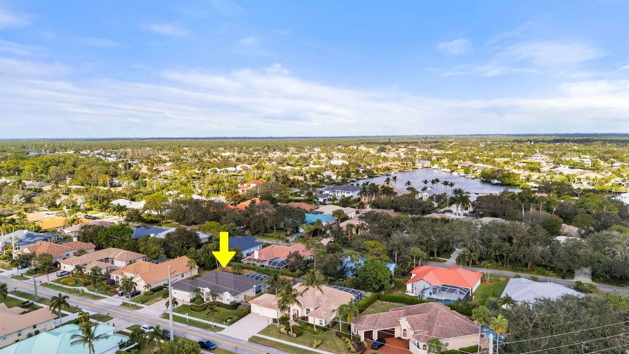 Active With Contract: $1,237,000 (4 beds, 2 baths, 2364 Square Feet)