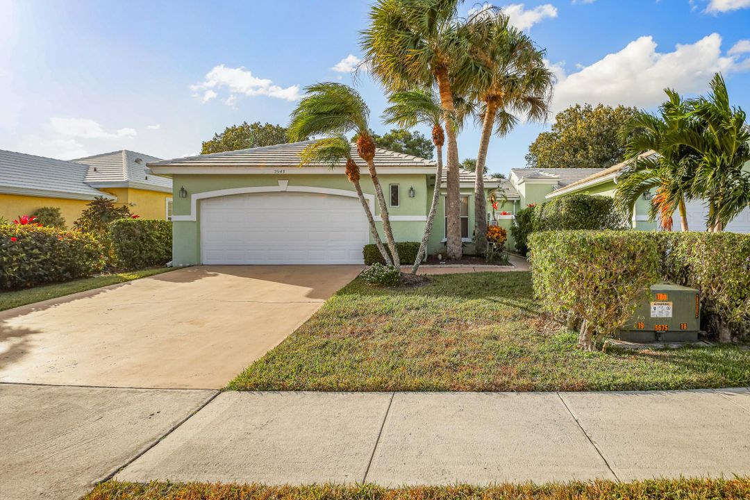 For Sale: $520,000 (3 beds, 2 baths, 1599 Square Feet)