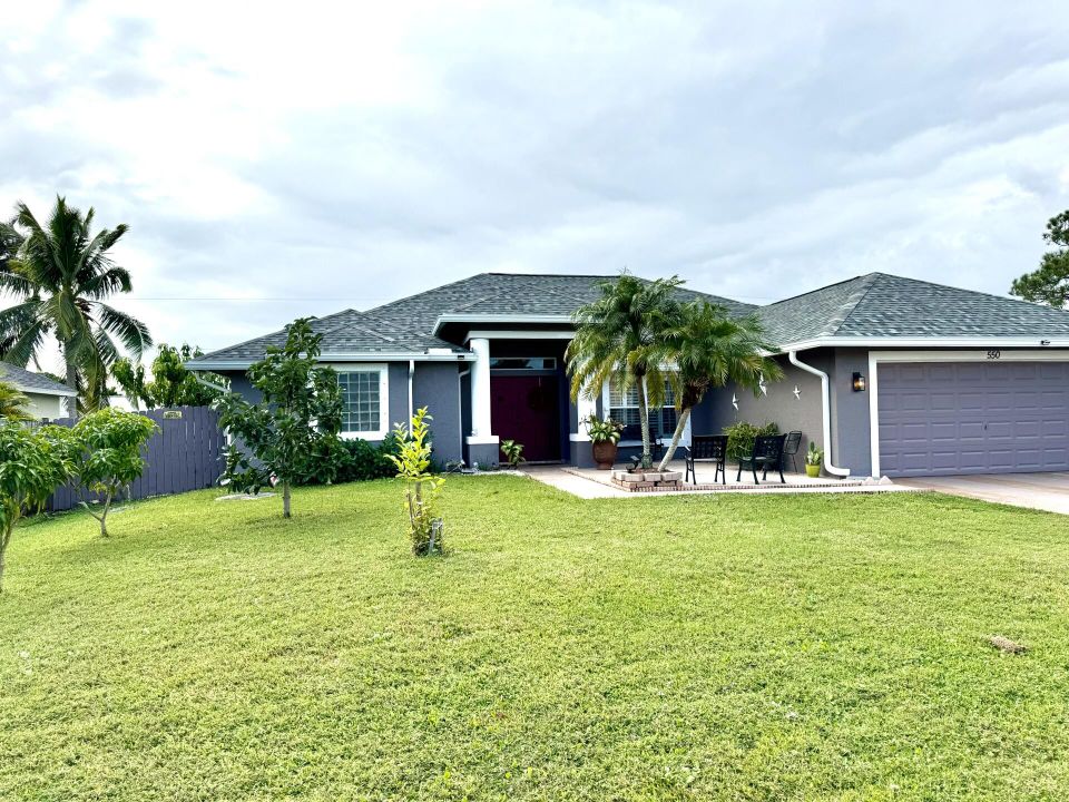 For Sale: $479,900 (4 beds, 2 baths, 2006 Square Feet)