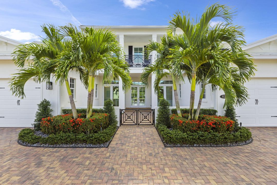 For Sale: $4,900,000 (5 beds, 6 baths, 5773 Square Feet)