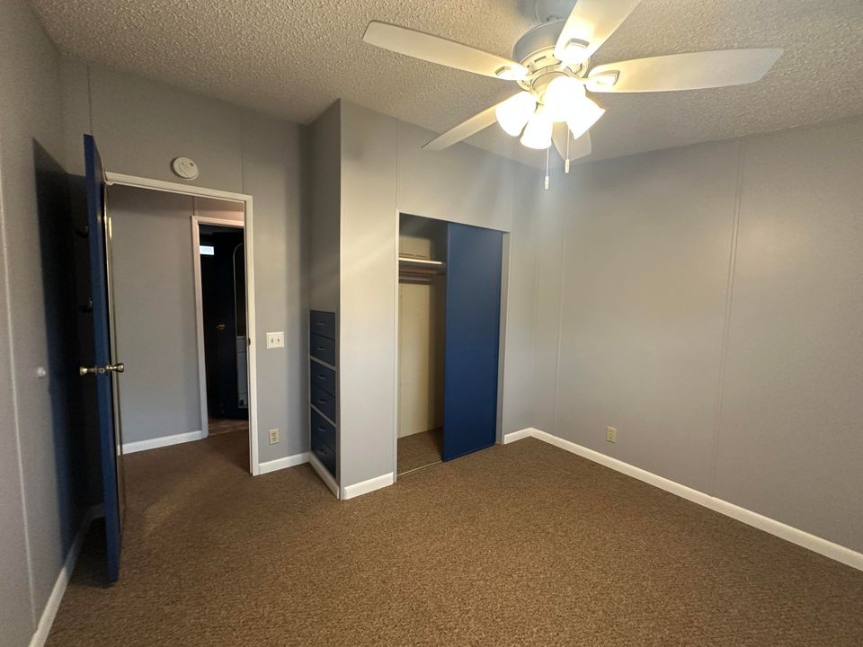 For Sale: $230,600 (2 beds, 2 baths, 1008 Square Feet)