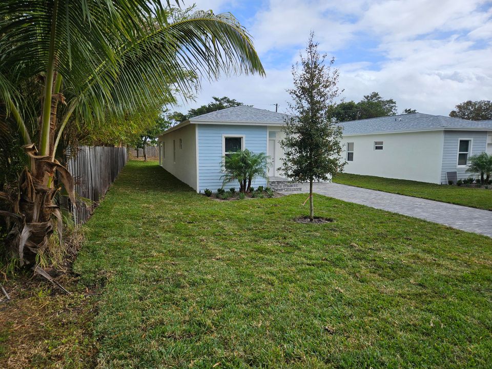 For Sale: $475,000 (3 beds, 2 baths, 1588 Square Feet)