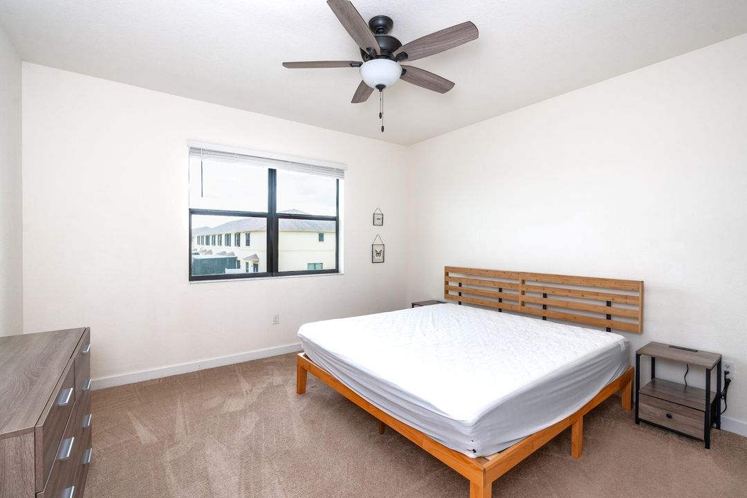 For Sale: $305,000 (3 beds, 2 baths, 1685 Square Feet)