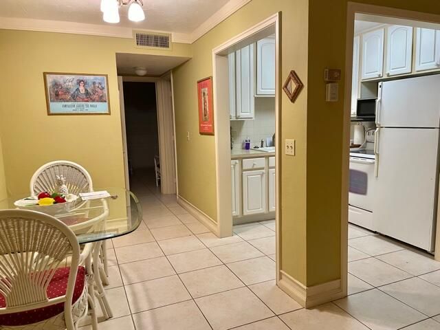 For Rent: $1,285 (1 beds, 1 baths, 612 Square Feet)