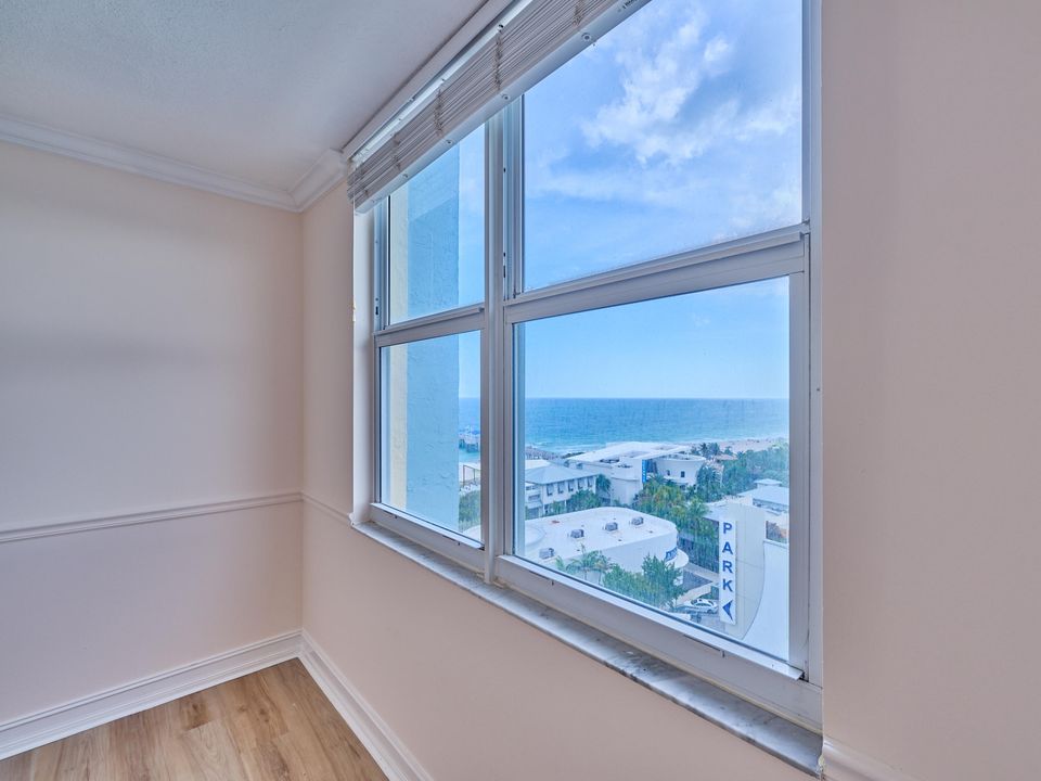 For Sale: $599,900 (2 beds, 2 baths, 1200 Square Feet)