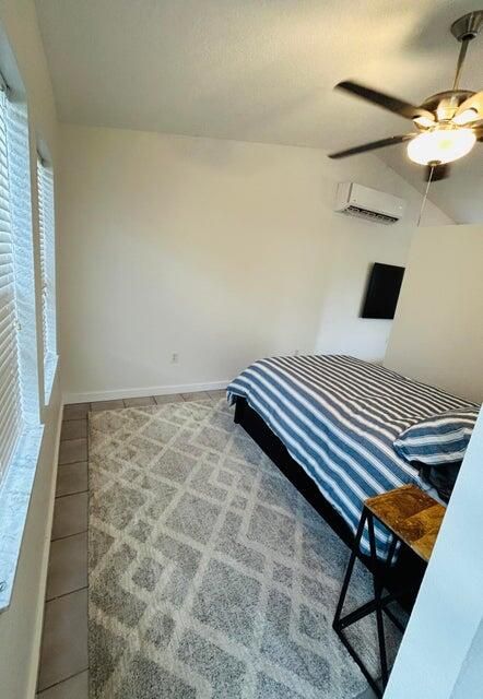 For Rent: $1,500 (1 beds, 1 baths, 576 Square Feet)