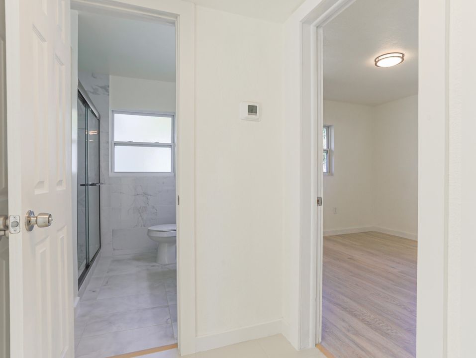 For Sale: $388,000 (2 beds, 2 baths, 1185 Square Feet)