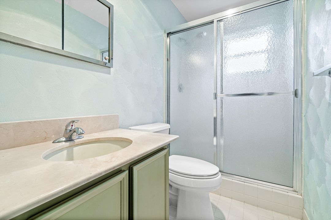 For Sale: $262,500 (2 beds, 2 baths, 1404 Square Feet)