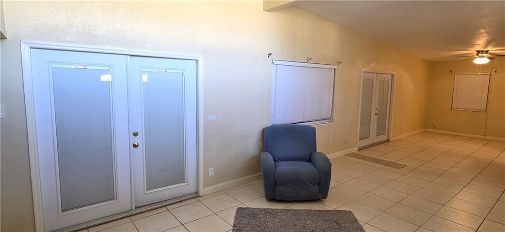 For Sale: $210,000 (2 beds, 1 baths, 1568 Square Feet)