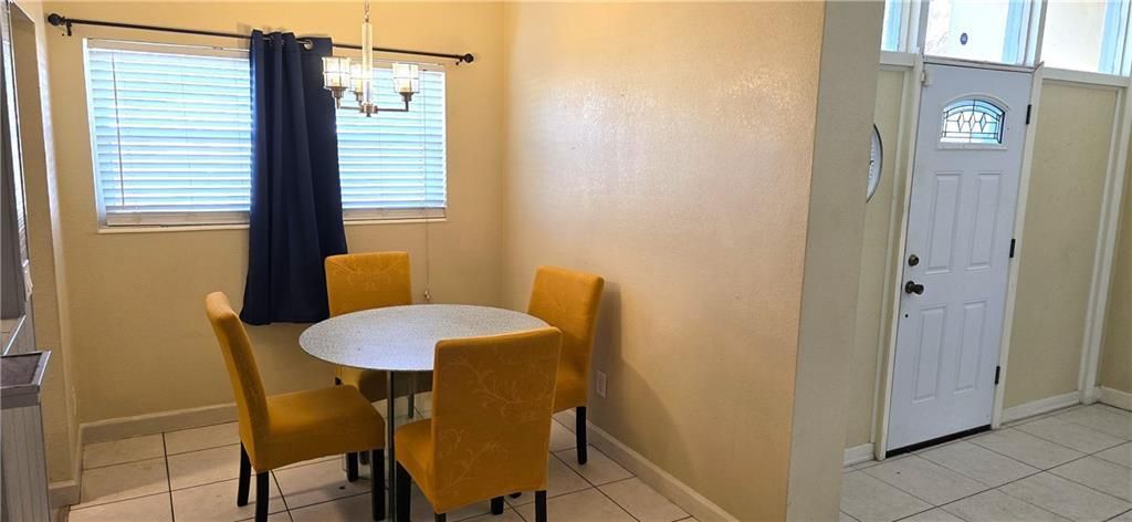 For Sale: $210,000 (2 beds, 1 baths, 1568 Square Feet)