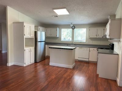 For Rent: $2,650 (3 beds, 2 baths, 1678 Square Feet)