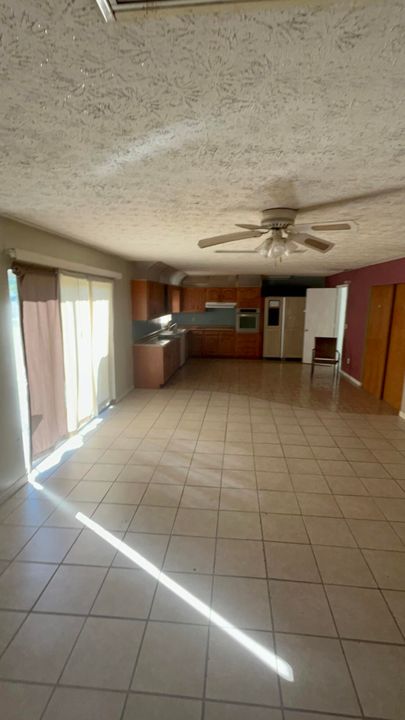 For Rent: $2,300 (3 beds, 3 baths, 1850 Square Feet)