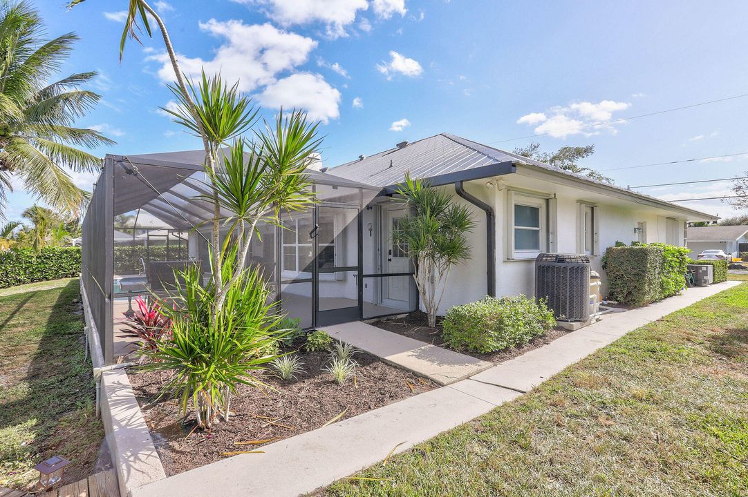 For Sale: $1,450,000 (4 beds, 2 baths, 2073 Square Feet)