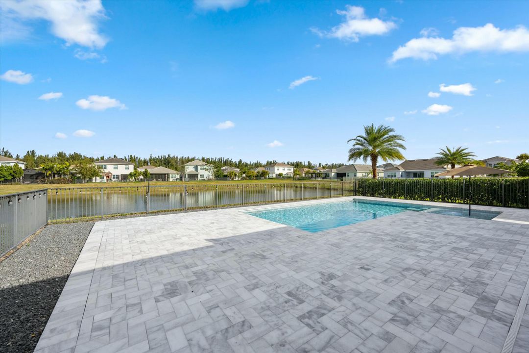 For Sale: $789,990 (4 beds, 2 baths, 2305 Square Feet)