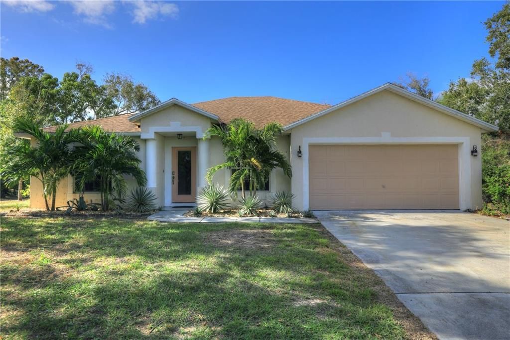 For Sale: $425,000 (3 beds, 2 baths, 1683 Square Feet)