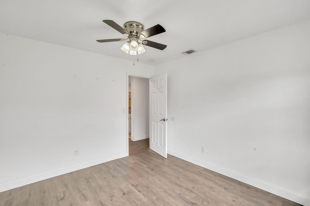 For Sale: $419,900 (3 beds, 2 baths, 1708 Square Feet)