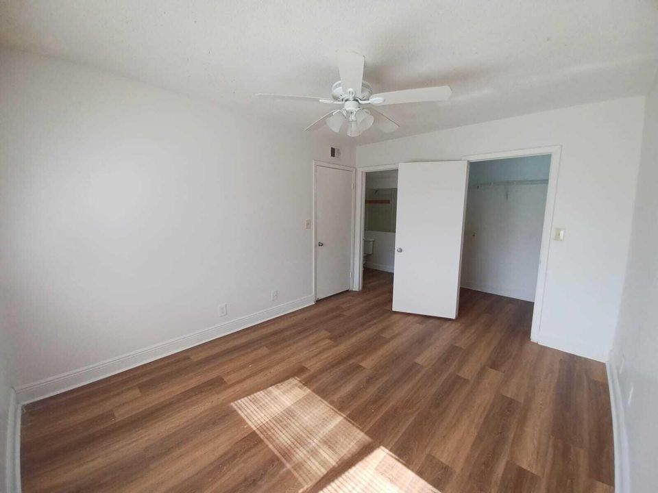 For Rent: $1,925 (2 beds, 1 baths, 835 Square Feet)