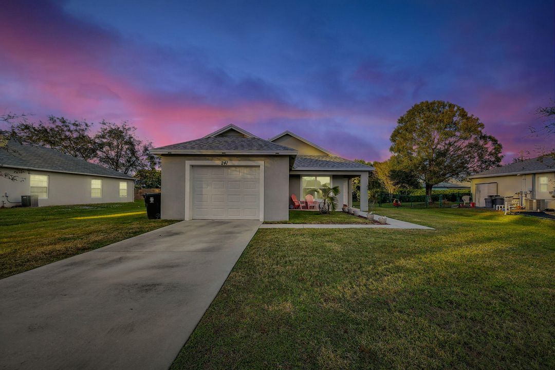 For Sale: $380,000 (3 beds, 2 baths, 1280 Square Feet)