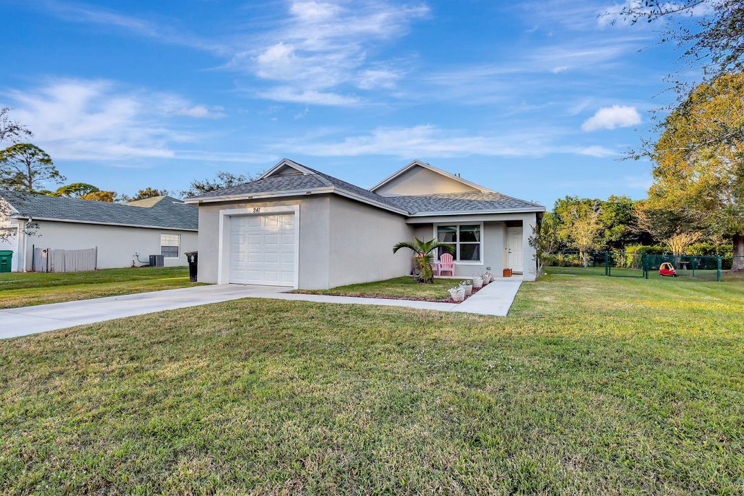 For Sale: $380,000 (3 beds, 2 baths, 1280 Square Feet)