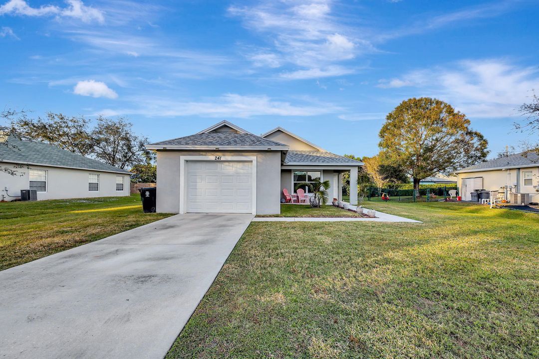 For Sale: $380,000 (3 beds, 2 baths, 1280 Square Feet)