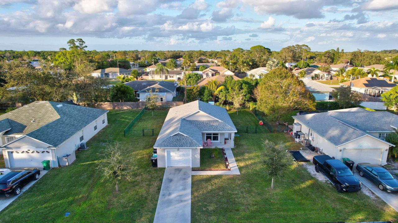 For Sale: $380,000 (3 beds, 2 baths, 1280 Square Feet)