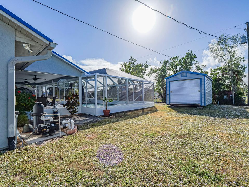 For Sale: $340,000 (2 beds, 2 baths, 1275 Square Feet)