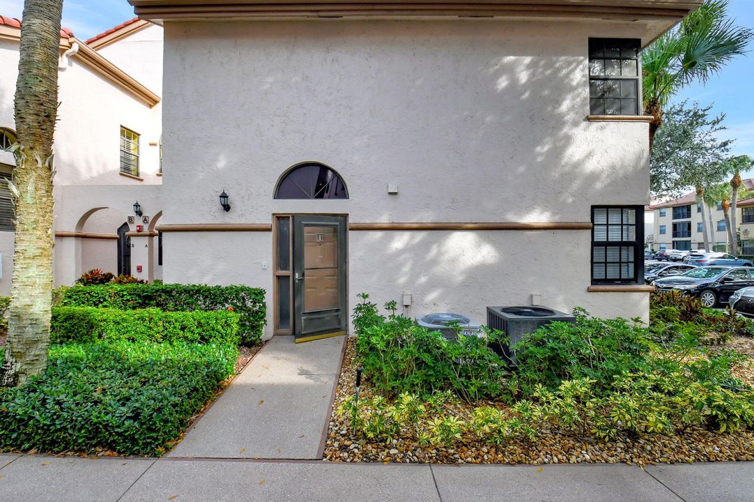 For Sale: $280,000 (3 beds, 2 baths, 1657 Square Feet)