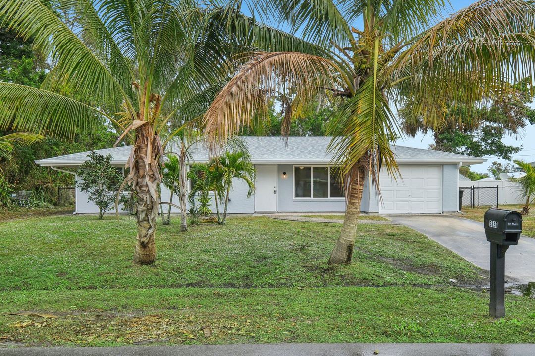 For Sale: $350,000 (3 beds, 2 baths, 1395 Square Feet)