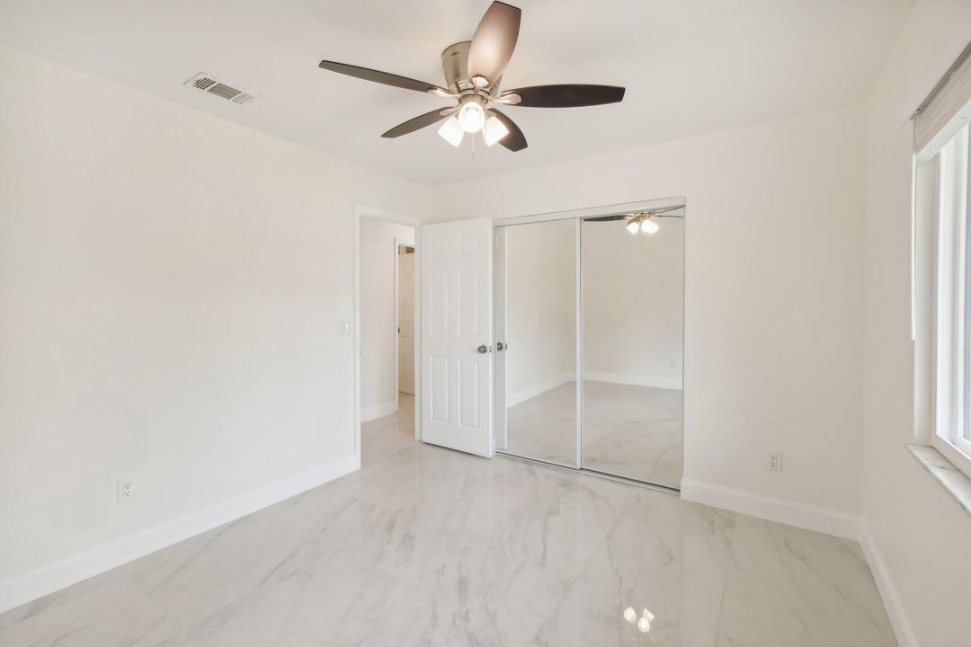 For Sale: $350,000 (3 beds, 2 baths, 1395 Square Feet)