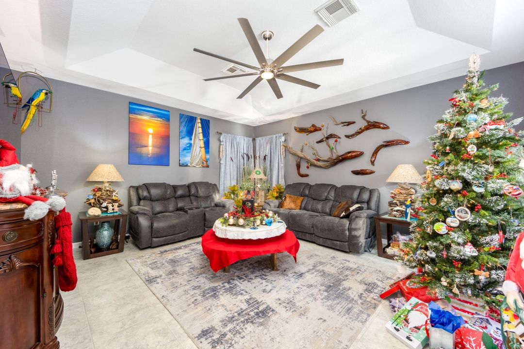 For Sale: $645,000 (3 beds, 2 baths, 2240 Square Feet)