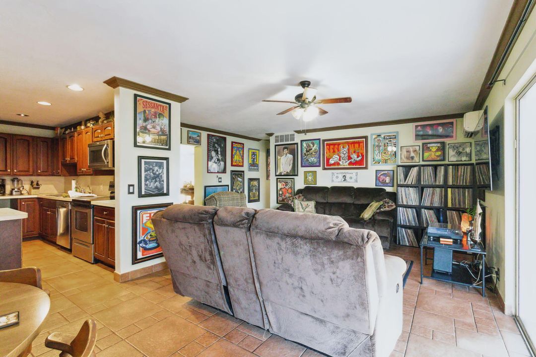 For Sale: $550,000 (3 beds, 2 baths, 2084 Square Feet)