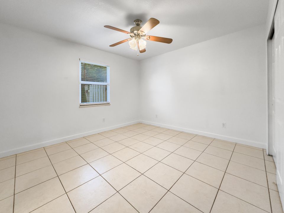 For Rent: $2,100 (2 beds, 2 baths, 896 Square Feet)