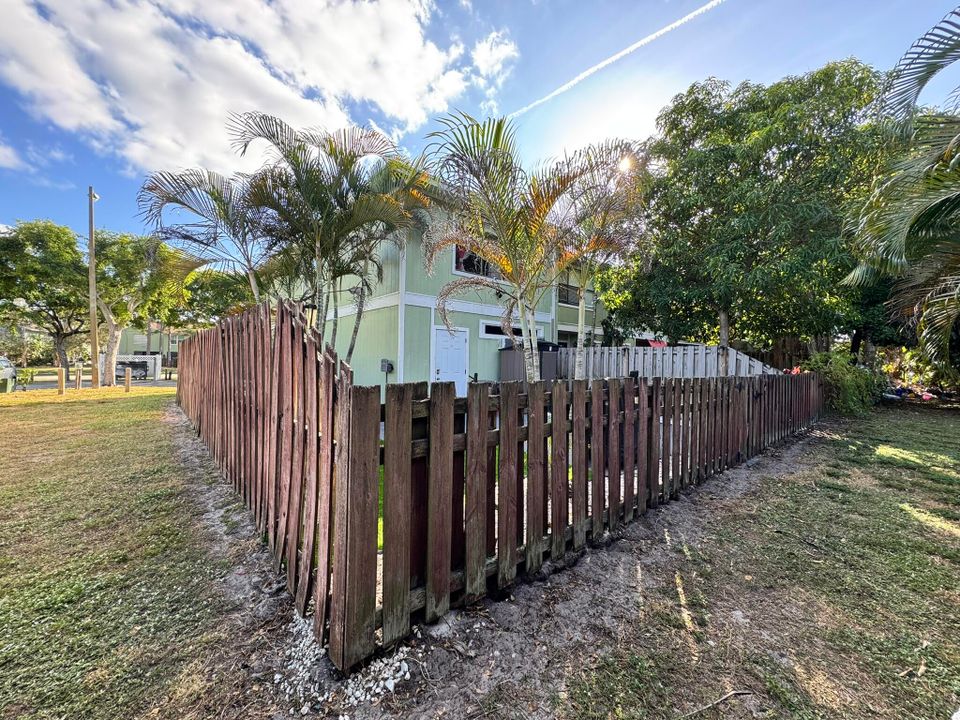 For Sale: $340,000 (3 beds, 2 baths, 1378 Square Feet)