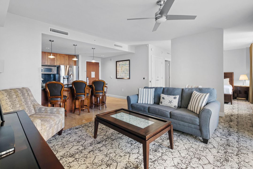 For Sale: $625,000 (1 beds, 1 baths, 752 Square Feet)