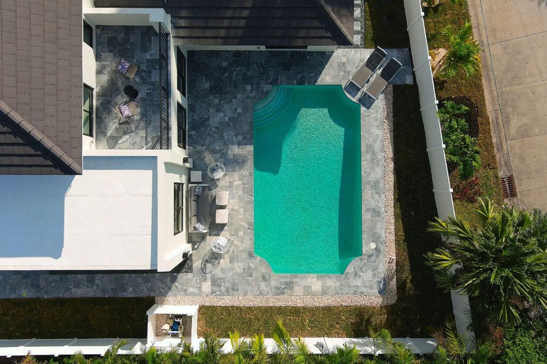 En Venta: $2,300,000 (4 camas, 3 baños, 2622 Pies cuadrados)