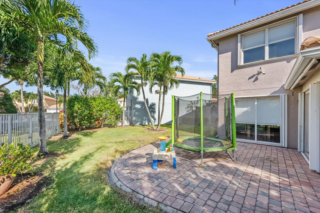 For Sale: $405,000 (3 beds, 2 baths, 1671 Square Feet)