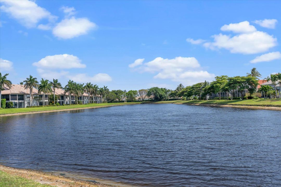 For Sale: $865,000 (3 beds, 2 baths, 2612 Square Feet)