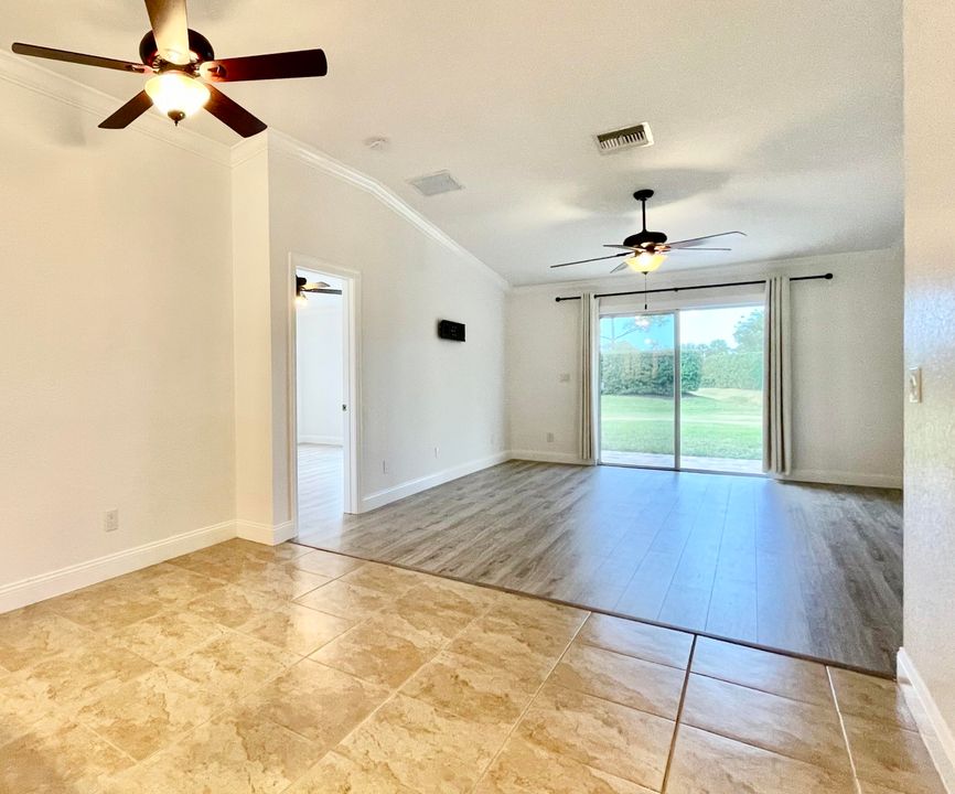 For Sale: $400,000 (4 beds, 2 baths, 2053 Square Feet)