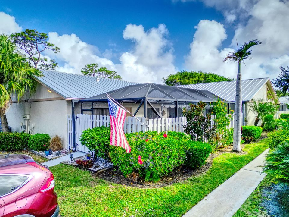 For Sale: $387,900 (3 beds, 2 baths, 1350 Square Feet)