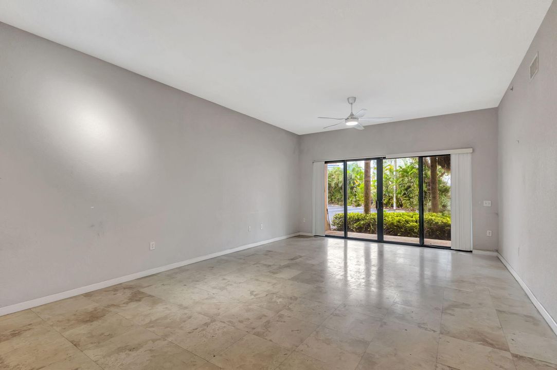 For Sale: $269,000 (3 beds, 2 baths, 1552 Square Feet)